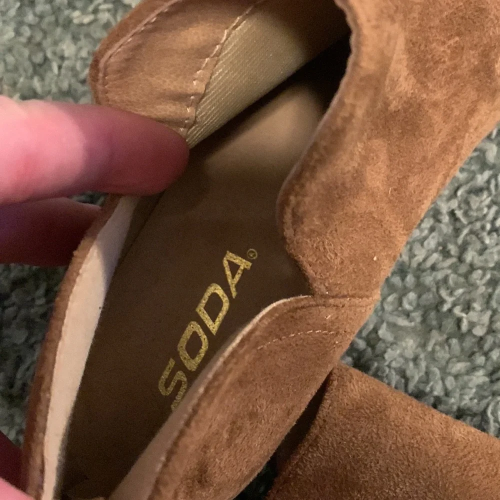 Booties - Picture 3 of 4